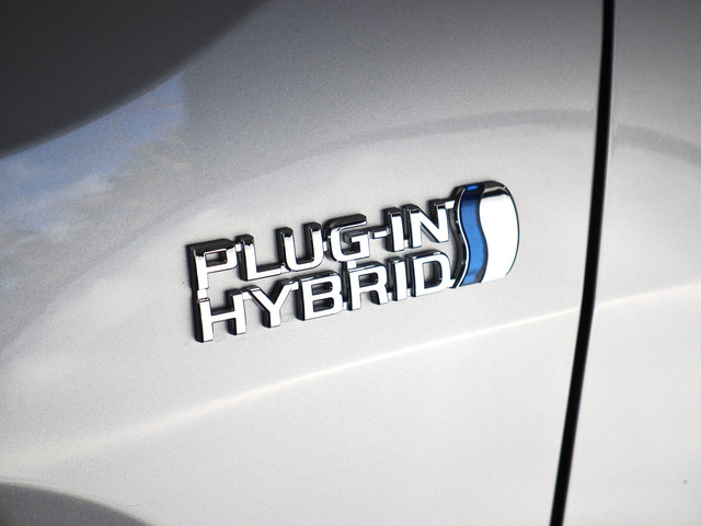 Toyota RAV4 2.5 Plug-in Hybrid AWD Style Bi-Tone Plus | 360° Camera | Dodehoekdetectie | Noodremassistent | JBL | Adaptive Cruise Control |