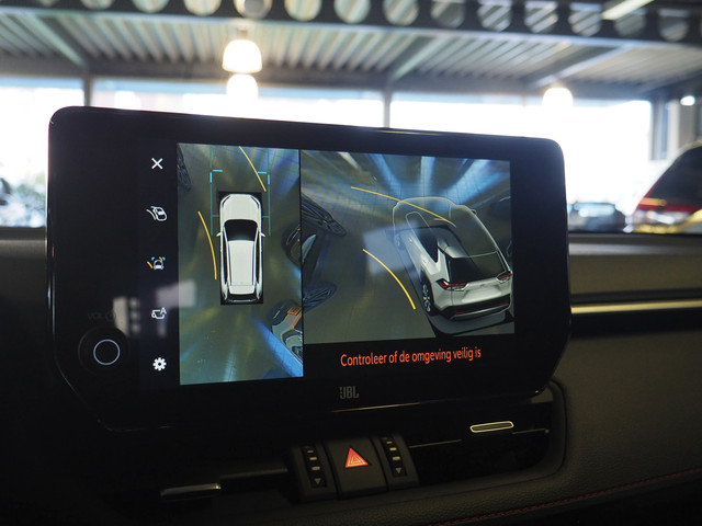 Toyota RAV4 2.5 Plug-in Hybrid AWD Style Bi-Tone Plus | 360° Camera | Dodehoekdetectie | Noodremassistent | JBL | Adaptive Cruise Control |