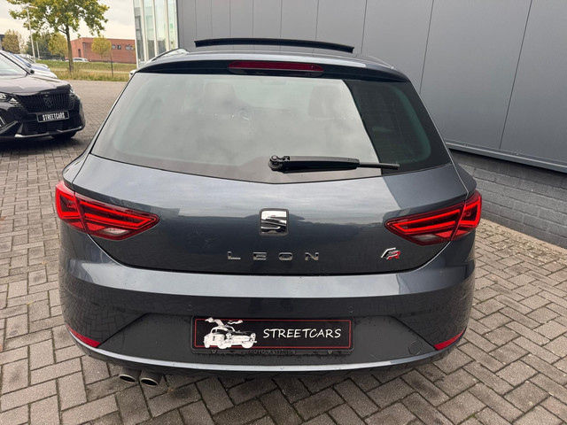 Seat Leon 1.5 TSI FR Ultimate Edition Black  Virtual  Pano