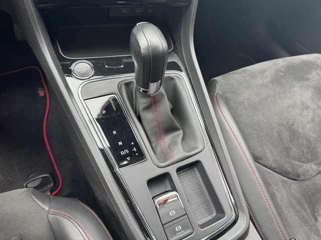 Seat Leon 1.5 TSI FR Ultimate Edition Black  Virtual  Pano