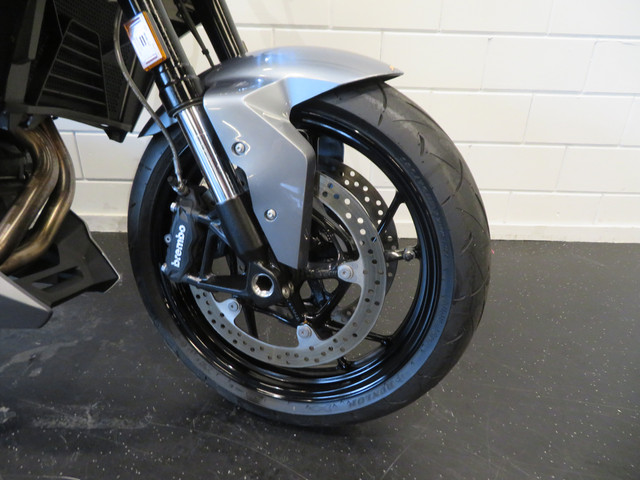 BMW F 900 R NIEUWSTAAT!