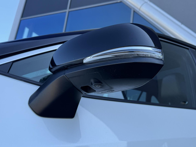 Toyota RAV4 2.5 Plug in Hybride AWD Bi-Tone Plus 306pk Panoramadak   360 Camera   JBL   HU Display
