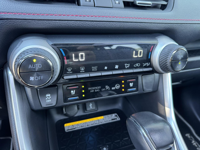 Toyota RAV4 2.5 Plug in Hybride AWD Bi-Tone Plus 306pk Panoramadak   360 Camera   JBL   HU Display