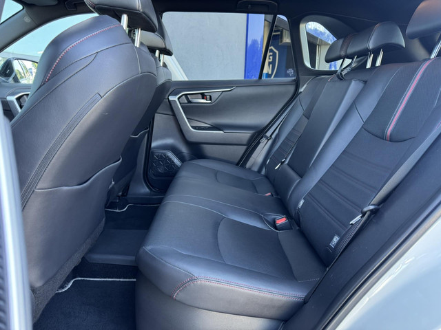 Toyota RAV4 2.5 Plug in Hybride AWD Bi-Tone Plus 306pk Panoramadak   360 Camera   JBL   HU Display