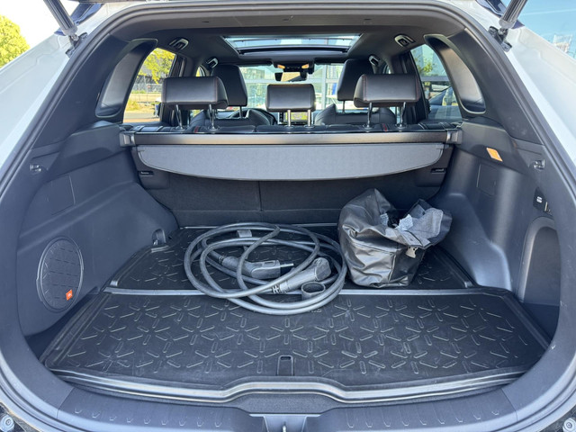 Toyota RAV4 2.5 Plug in Hybride AWD Bi-Tone Plus 306pk Panoramadak   360 Camera   JBL   HU Display