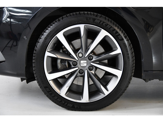 Seat Leon 1.4 TSI eHybrid PHEV Pano FR Business Intense