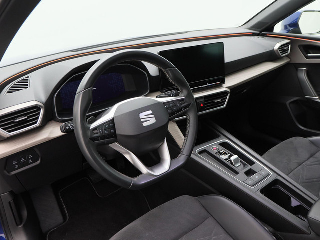 Seat Leon Sportstourer 1.4 TSi eHybrid 205 Pk PHEV FR | Panoramadak | Adaptive Cruise | Stoel Verwarming | Carplay | Navigatiesysteem | Ca