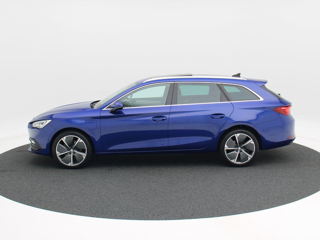 Seat Leon Sportstourer 1.4 TSi eHybrid 205 Pk PHEV FR | Panoramadak | Adaptive Cruise | Stoel Verwarming | Carplay | Navigatiesysteem | Ca