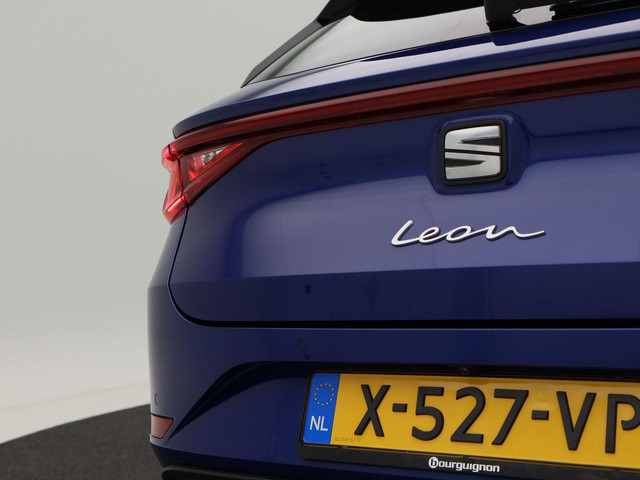 Seat Leon Sportstourer 1.4 TSi eHybrid 205 Pk PHEV FR | Panoramadak | Adaptive Cruise | Stoel Verwarming | Carplay | Navigatiesysteem | Ca
