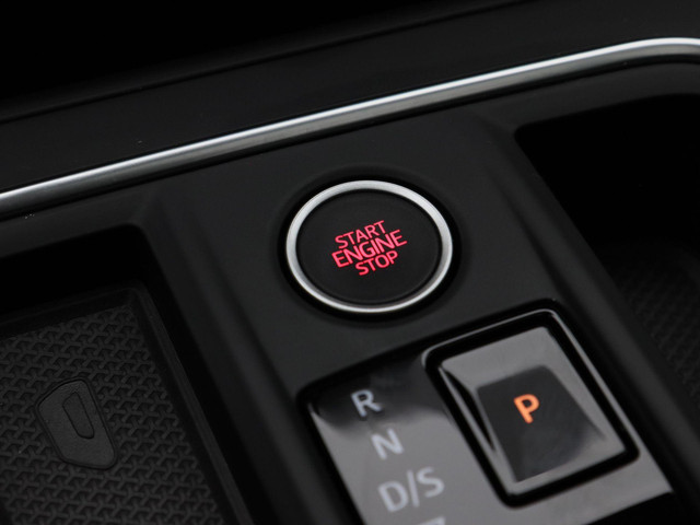 Seat Leon Sportstourer 1.4 TSi eHybrid 205 Pk PHEV FR | Panoramadak | Adaptive Cruise | Stoel Verwarming | Carplay | Navigatiesysteem | Ca