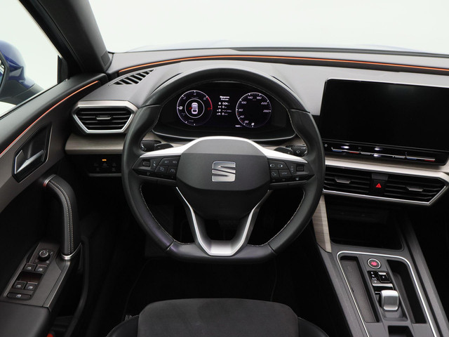 Seat Leon Sportstourer 1.4 TSi eHybrid 205 Pk PHEV FR | Panoramadak | Adaptive Cruise | Stoel Verwarming | Carplay | Navigatiesysteem | Ca