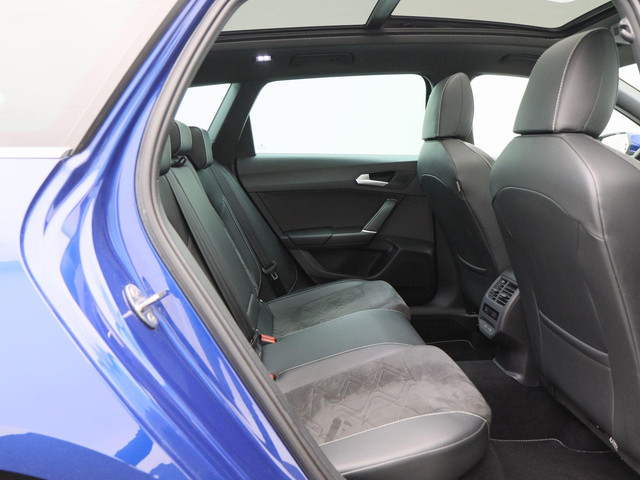 Seat Leon Sportstourer 1.4 TSi eHybrid 205 Pk PHEV FR | Panoramadak | Adaptive Cruise | Stoel Verwarming | Carplay | Navigatiesysteem | Ca
