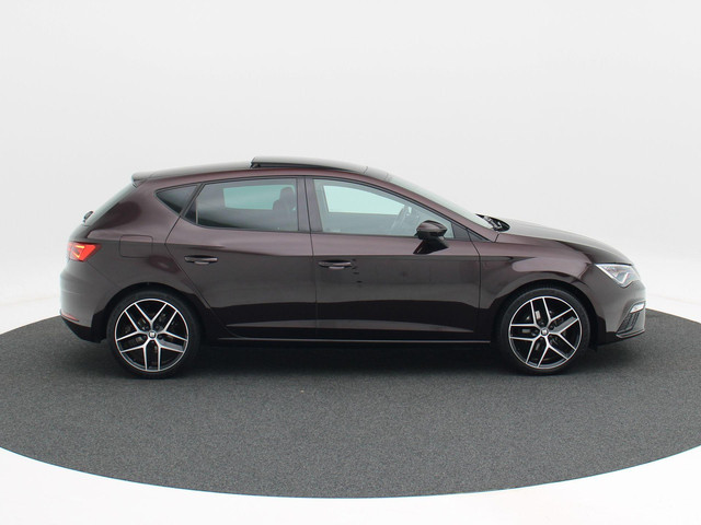 Seat Leon 1.4 TSi 150 Pk Automaat FR Business Intense | Panoramadak | Parkeersensoren | Trekhaak | Privacy Glass | Stoel Verwarming | Carp