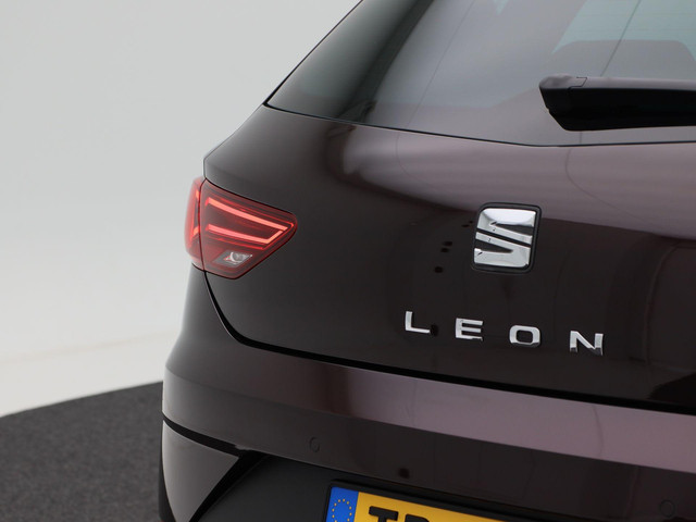 Seat Leon 1.4 TSi 150 Pk Automaat FR Business Intense | Panoramadak | Parkeersensoren | Trekhaak | Privacy Glass | Stoel Verwarming | Carp