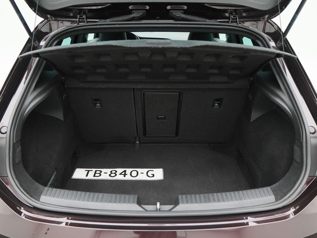 Seat Leon 1.4 TSi 150 Pk Automaat FR Business Intense | Panoramadak | Parkeersensoren | Trekhaak | Privacy Glass | Stoel Verwarming | Carp