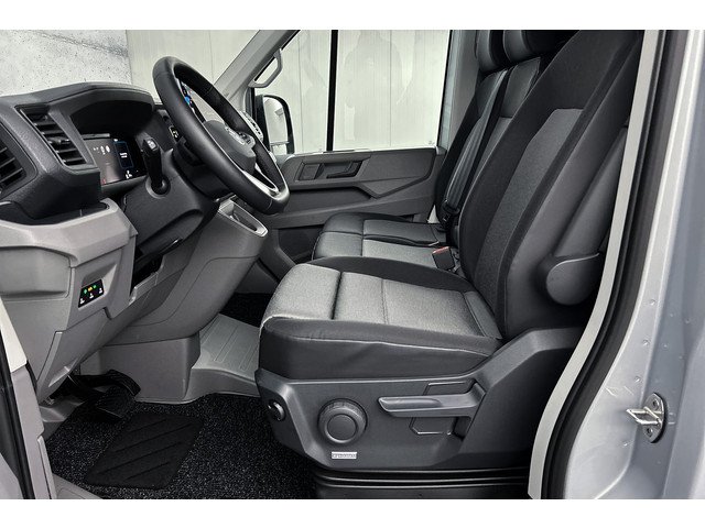 Volkswagen Crafter 2.0 TDI 177PK L3H2 Facelift | Camera | Apple Carplay | BPM vrij!! | Digitaal display | Parkeersensoren | Nieuw model