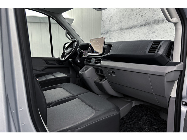 Volkswagen Crafter 2.0 TDI 177PK L3H2 Facelift | Camera | Apple Carplay | BPM vrij!! | Digitaal display | Parkeersensoren | Nieuw model