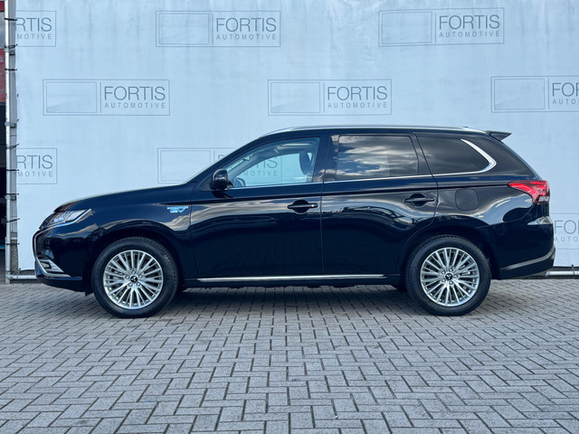 mitsubishi-outlander-2.4-phev-intense--trekhaak---panodak--