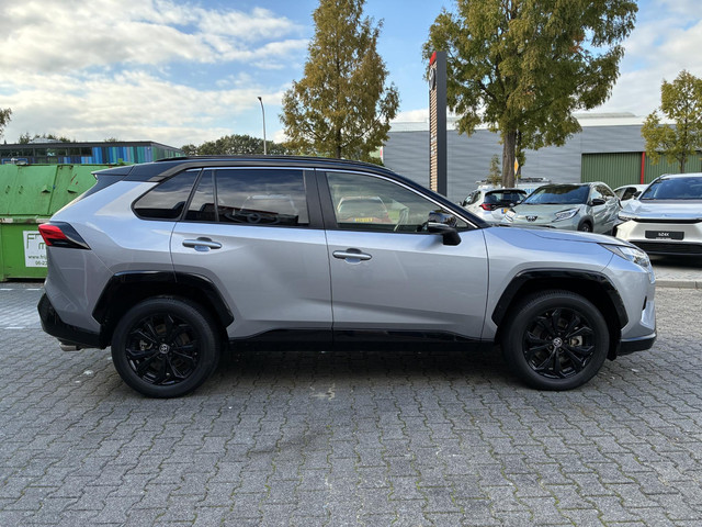 toyota-rav4-2.5-hybrid-awd-bi-tone-stoelverw-el-stoel-el-achterklep-park-sensoren-18-lm-velgen-navi-apple-android