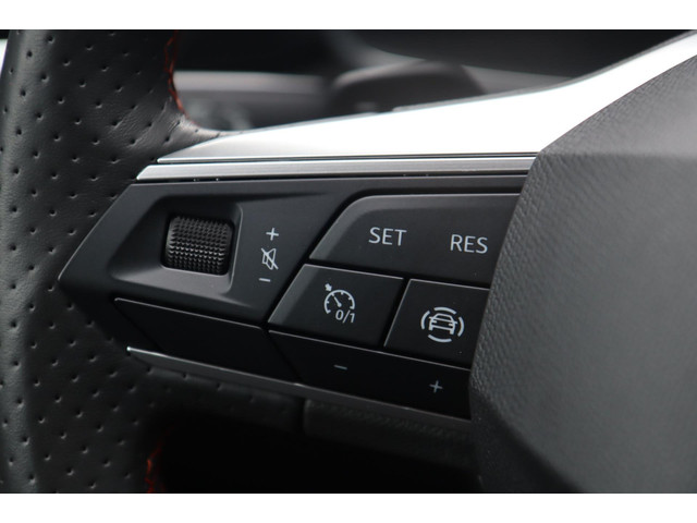 Seat Leon 1.4 TSI eHybrid PHEV FR   Sfeerverl.   Carplay   1e eigenaar   Keyless