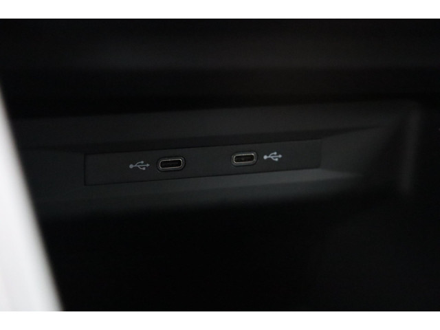 Seat Leon 1.4 TSI eHybrid PHEV FR   Sfeerverl.   Carplay   1e eigenaar   Keyless