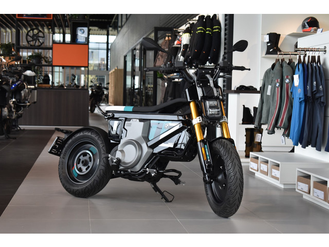 BMW CE 02 AM bromscooter