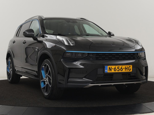 lynk--co-01-1.5-plug-in---panoramadak---infinity-by-harman---camera---adaptive-cruise---stoelverwarming---carplay---memory---full-led