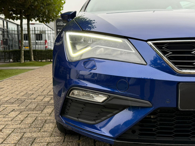 Seat Leon 1.0 TSI FR PANO, APPLE CARPLAY, CAMERA, BEATS, VC, LEDER