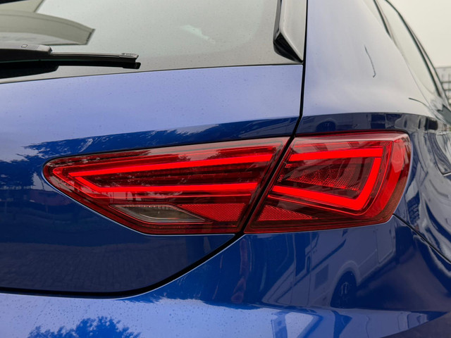 Seat Leon 1.0 TSI FR PANO, APPLE CARPLAY, CAMERA, BEATS, VC, LEDER