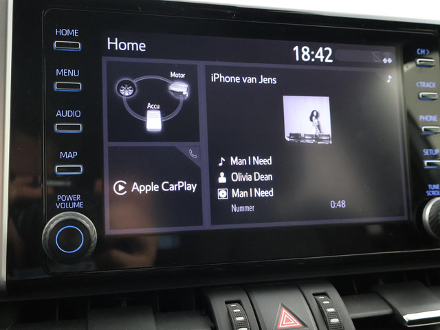 Toyota RAV4 2.5 HYBRID AWD BI-TONE + TREKHAAK | CARPLAY | CAMERA | STUUR STOELVERWARMING