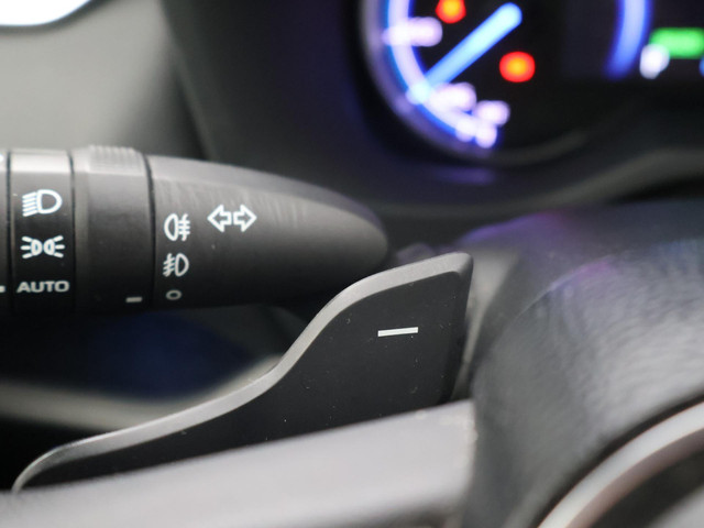 Toyota RAV4 2.5 HYBRID AWD BI-TONE + TREKHAAK | CARPLAY | CAMERA | STUUR STOELVERWARMING