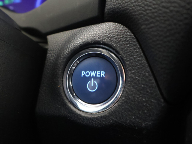 Toyota RAV4 2.5 HYBRID AWD BI-TONE + TREKHAAK | CARPLAY | CAMERA | STUUR STOELVERWARMING