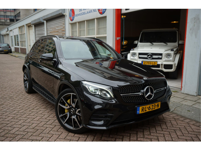 mercedes-benz-glc-amg-43-4matic-aut9---nl-auto---burmester---black-on-black---trekhaak-wegklapbaar---21inch---diamond-grille---treeplanken--