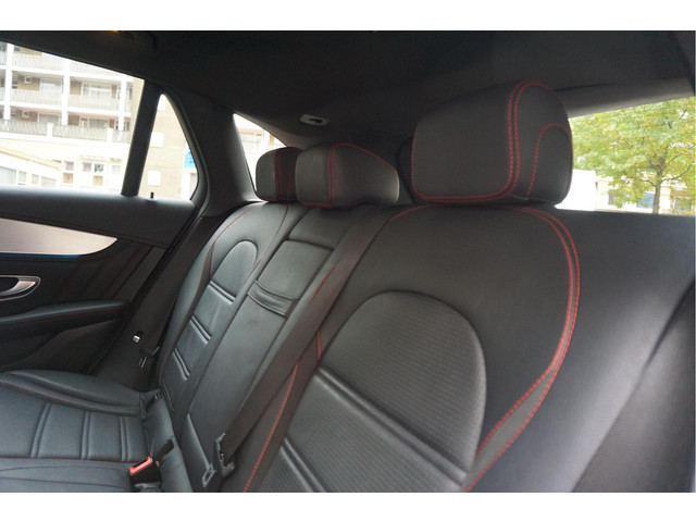 Mercedes-Benz GLC AMG 43 4MATIC Aut9 | NL AUTO | Burmester | Black on Black | Trekhaak (wegklapbaar) | 21inch | Diamond grille | Treeplanken |