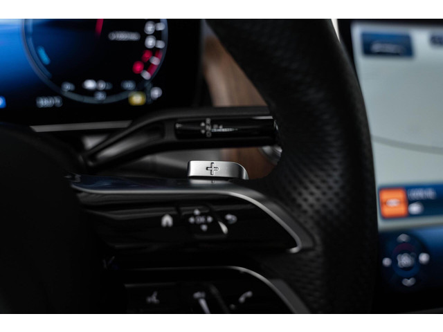 Mercedes-Benz GLC 400e 4MATIC AMG Lane ACC 360° Pano HuD