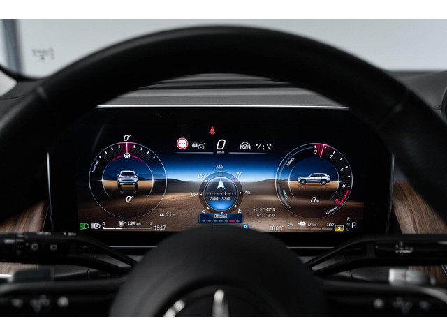 Mercedes-Benz GLC 400e 4MATIC AMG Lane ACC 360° Pano HuD