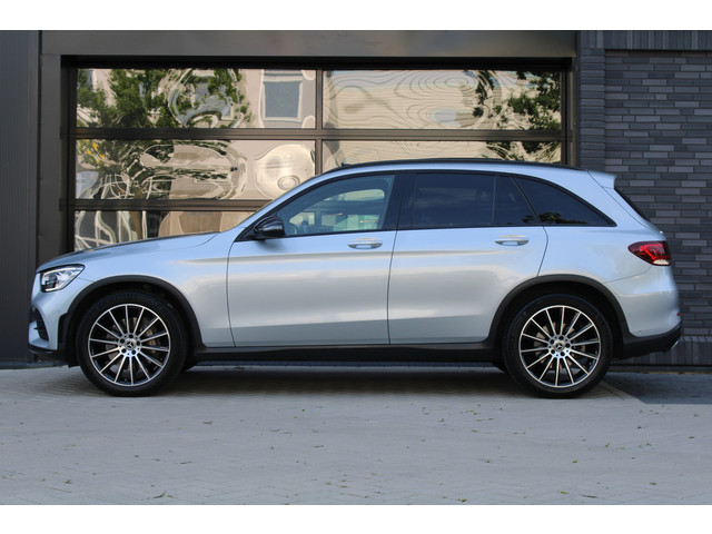Mercedes-Benz GLC 200 4MATIC Business Solution AMG | PANO | NIGHT PAKKET | ELEK TREKHAAK | SFEERVERLICHTING | CAMERA ACHTER | DODE HOEK |