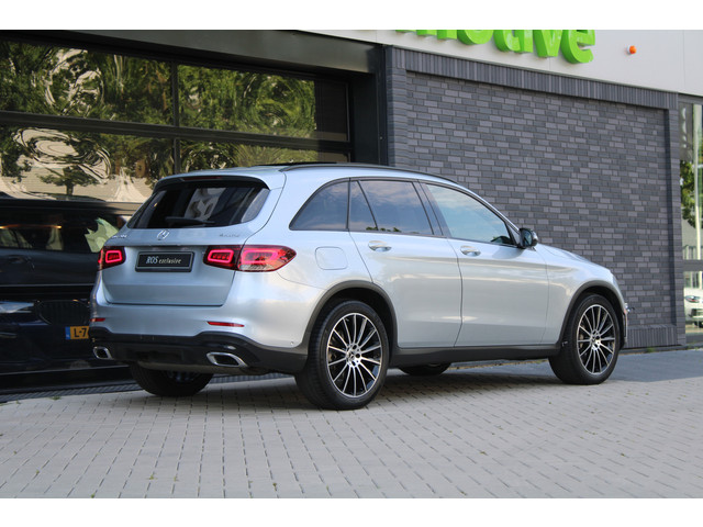 Mercedes-Benz GLC 200 4MATIC Business Solution AMG | PANO | NIGHT PAKKET | ELEK TREKHAAK | SFEERVERLICHTING | CAMERA ACHTER | DODE HOEK |