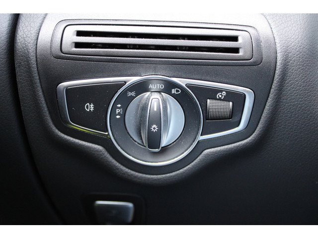 Mercedes-Benz GLC 200 4MATIC Business Solution AMG | PANO | NIGHT PAKKET | ELEK TREKHAAK | SFEERVERLICHTING | CAMERA ACHTER | DODE HOEK |