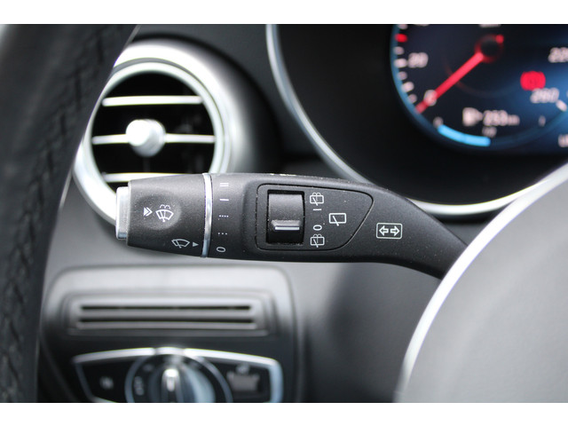 Mercedes-Benz GLC 200 4MATIC Business Solution AMG | PANO | NIGHT PAKKET | ELEK TREKHAAK | SFEERVERLICHTING | CAMERA ACHTER | DODE HOEK |