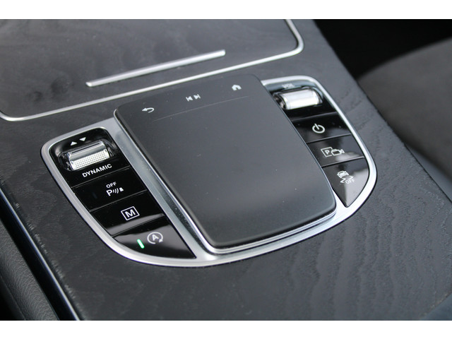 Mercedes-Benz GLC 200 4MATIC Business Solution AMG | PANO | NIGHT PAKKET | ELEK TREKHAAK | SFEERVERLICHTING | CAMERA ACHTER | DODE HOEK |
