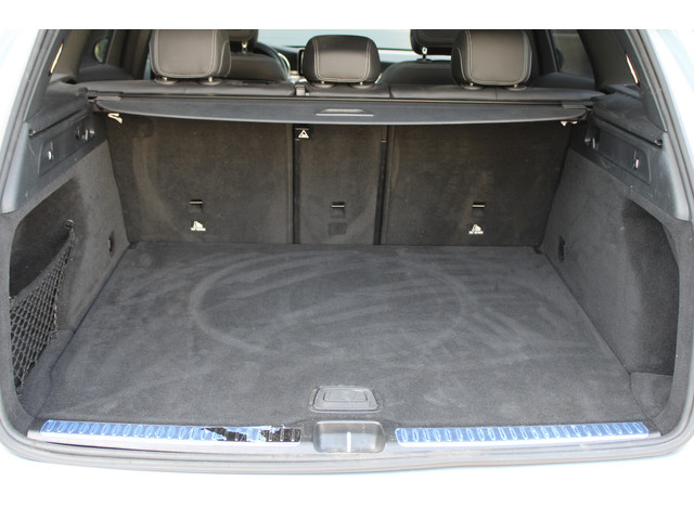 Mercedes-Benz GLC 200 4MATIC Business Solution AMG | PANO | NIGHT PAKKET | ELEK TREKHAAK | SFEERVERLICHTING | CAMERA ACHTER | DODE HOEK |