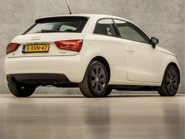 Audi A1 1.2 TFSI Sport (STOELVERWARMING, CLIMATE, LM VELGEN, SPORTSTOELEN, PARKEERSENSOREN, NIEUWE APK, NIEUWSTAAT)