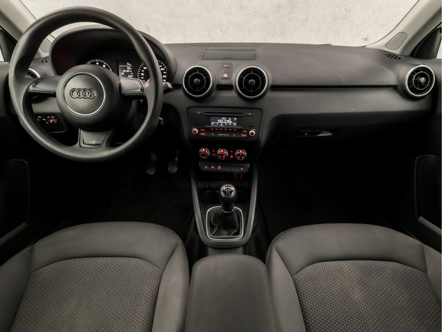 Audi A1 1.2 TFSI Sport (STOELVERWARMING, CLIMATE, LM VELGEN, SPORTSTOELEN, PARKEERSENSOREN, NIEUWE APK, NIEUWSTAAT)