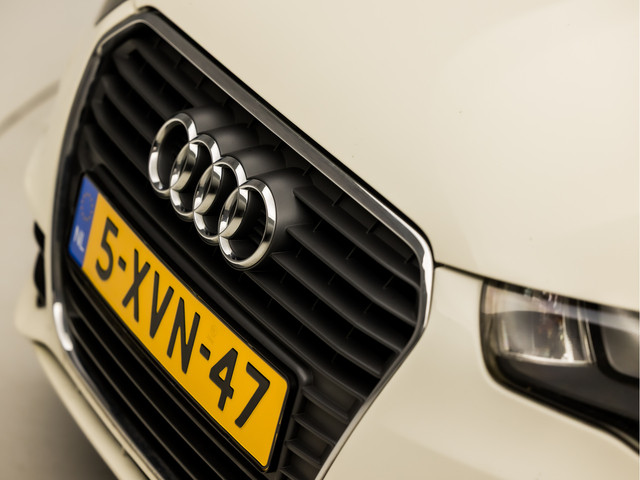 Audi A1 1.2 TFSI Sport (STOELVERWARMING, CLIMATE, LM VELGEN, SPORTSTOELEN, PARKEERSENSOREN, NIEUWE APK, NIEUWSTAAT)