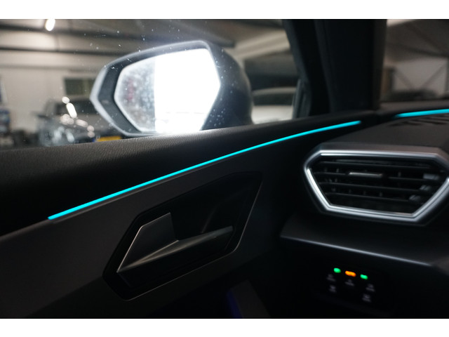Seat Leon Sportstourer 1.5 eTSI FR FULL LED | STOEL STUURVERW. | CAMERA | ACC | KEYLESS |