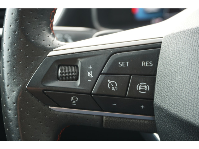 Seat Leon Sportstourer 1.5 eTSI FR FULL LED | STOEL STUURVERW. | CAMERA | ACC | KEYLESS |