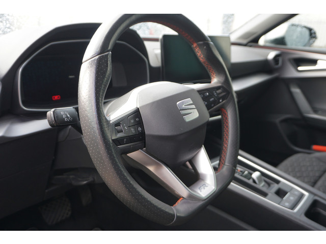 Seat Leon Sportstourer 1.5 eTSI FR FULL LED | STOEL STUURVERW. | CAMERA | ACC | KEYLESS |
