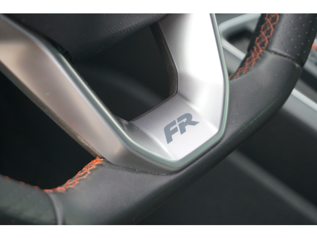 Seat Leon Sportstourer 1.5 eTSI FR FULL LED | STOEL STUURVERW. | CAMERA | ACC | KEYLESS |