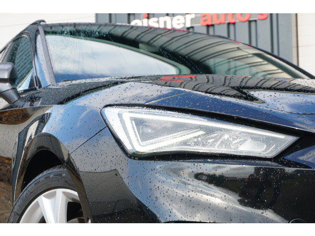 Seat Leon Sportstourer 1.5 eTSI FR FULL LED | STOEL STUURVERW. | CAMERA | ACC | KEYLESS |